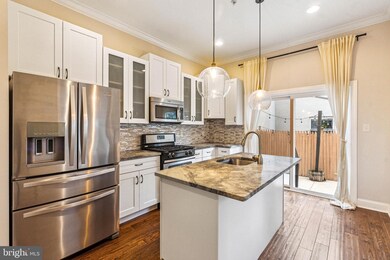 719 E Thompson St, Philadelphia, PA 19125 - photo 6