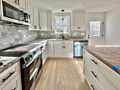 14 Dyer St unit 14, Rockland, MA 02370 - photo 5