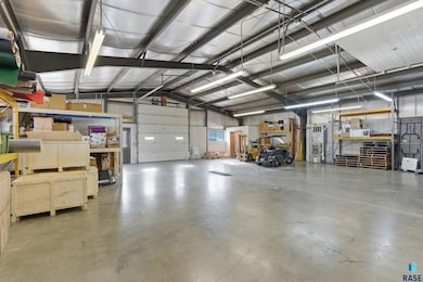 108 W 17th Ave, Tyndall, SD 57066 - photo 5