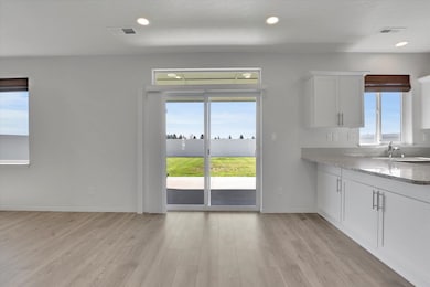 2012 E C St, Deer Park, WA 99006 - photo 4