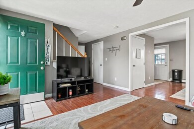304 Creek St unit 304, Wrentham, MA 02093 - photo 5