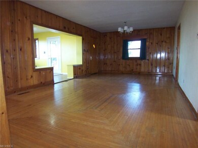 24X13 Living Room w/ Original Hardwood Floors that