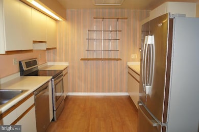 6533 Allview Dr, Columbia, MD 21046 - photo 5