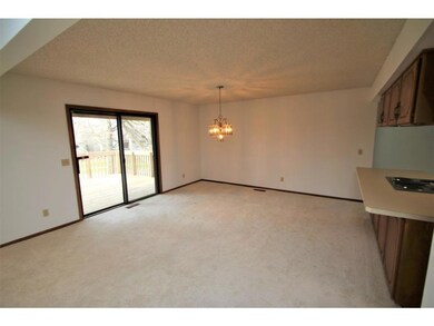 4932 W Park Dr unit F1, West Des Moines, IA 50266 - photo 5