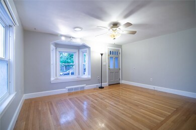 199 Whittier Rd, Pawtucket, RI 02861 - photo 4