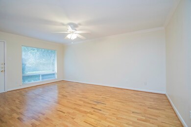 2212 Morse St unit 5, Houston, TX 77019 - photo 3