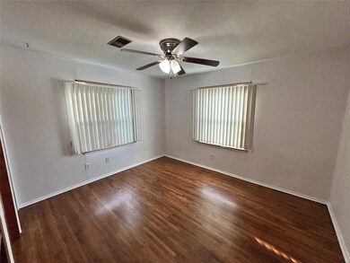 809 Perry Dr, Fort Worth, TX 76108 - photo 5