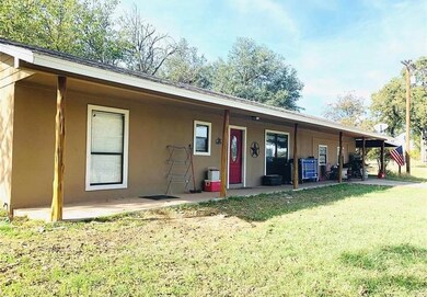 124 County Road 423, Comanche, TX 76442 - photo 2