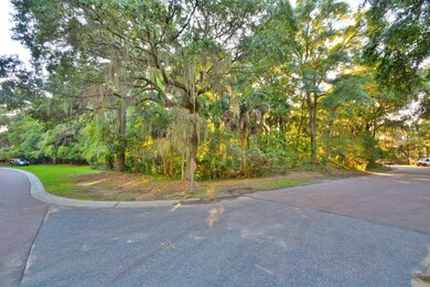 SI Rd to left, Persimmon to right