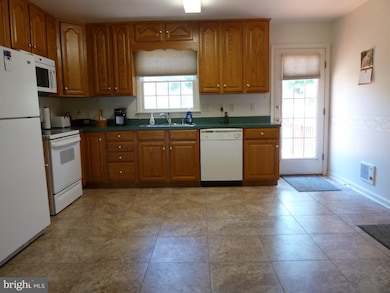 10623 Connor Dr, Williamsport, MD 21795 - photo 3