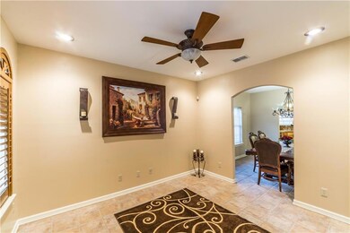 811 N Tierra Dr, Pharr, TX 78577 - photo 4