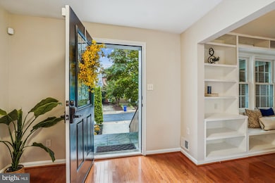 24 S Abingdon St, Arlington, VA 22204 - photo 3