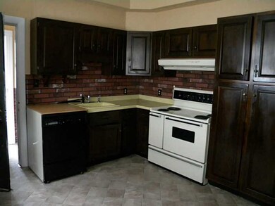 212 Providence St, Woonsocket, RI 02895 - photo 6