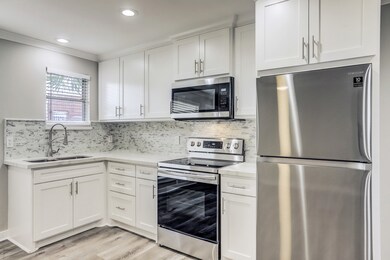 2023 Huldy St unit 9, Houston, TX 77019 - photo 3