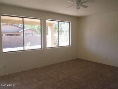 023-295561 - Family Room Windowss