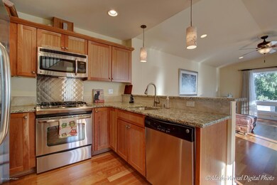 GRANITE COUNTERS AND STAINLESS STEEL