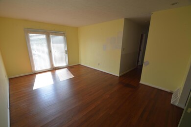 3 - Living Room