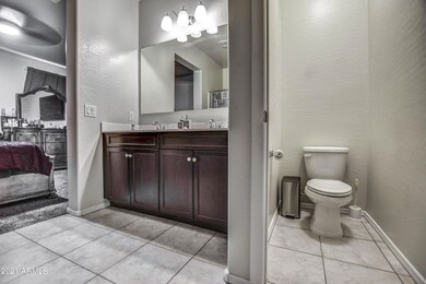 MASTER BATH 4