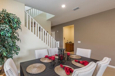 6) FORMAL DINING