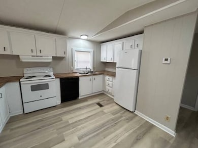 45 White Oak Village, Rainbow City, AL 35906 - photo 3