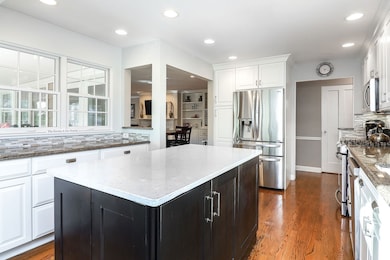 Perfect layout for cooking and entertaining