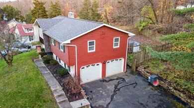 1122 S 10th St, Emmaus, PA 18049 - photo 5