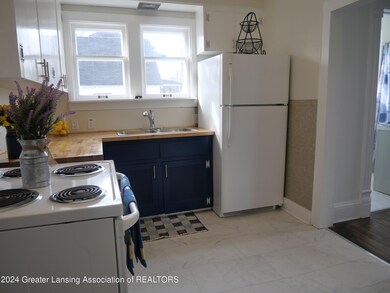 633 W Madison St, Lansing, MI 48906 - photo 5
