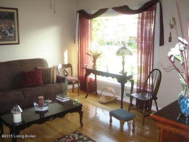 9501 Plumwood Rd, Louisville, KY 40291 - photo 3