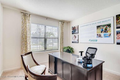 The Galen-small-006-004-Office-666x445-7