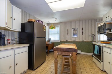 Kitchen reverse view