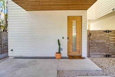 2709 E 14th St unit A, Austin, TX 78702 - photo 3