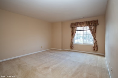 501 Cumberland Trail unit D, Roselle, IL 60172 - photo 6