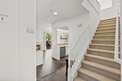 Brand new paint throughout and carpet upstairs