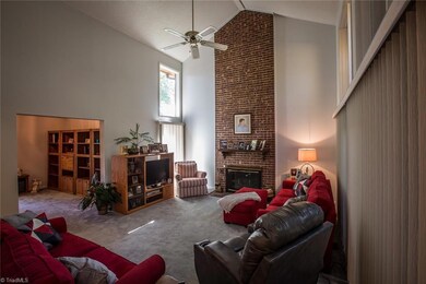 2013 Candelar Dr, High Point, NC 27265 - photo 6