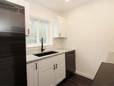 T2 Grandview Dr, Burlington, VT 05403 - photo 3