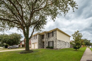 9843 Blaine Lake Dr, Houston, TX 77086 - photo 2