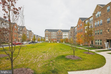 10063 Dorsey Ln, Lanham, MD 20706 - photo 4