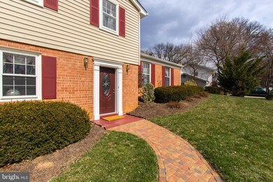 914 Country Club Dr NE, Vienna, VA 22180 - photo 2