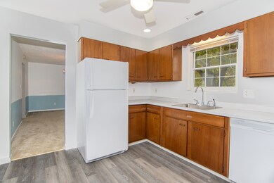 3820 Lantern Ln, Columbus, IN 47203 - photo 5