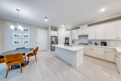 Open Kitchen with breakfast area