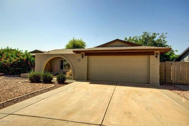 237 E Mcnair Dr, Tempe, AZ 85283 - photo 2