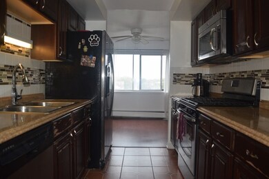 7540 N Ridge Blvd unit 4E, Chicago, IL 60645 - photo 4
