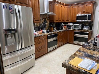 2210 SW 97th Ln, Davie, FL 33324 - photo 2