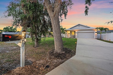 867 Bacon Ave, Sarasota, FL 34232 - photo 2