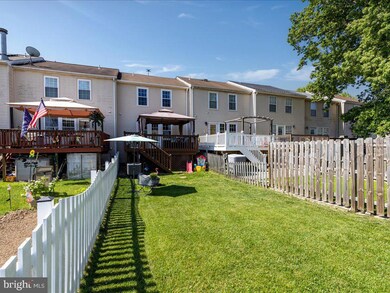 232 Oak Leaf Way, Halethorpe, MD 21227 - photo 4