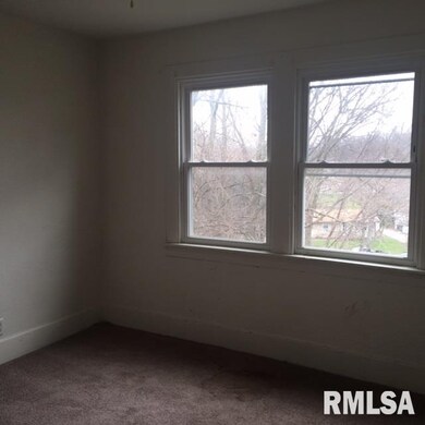 1720 E 14th St, Davenport, IA 52803 - photo 4