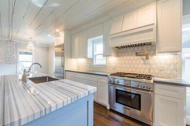 1515 Columbia St, Houston, TX 77008 - photo 5