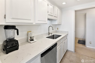 Grandview Bldg unit 1404, Seattle, WA 98121 - photo 3