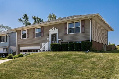 4801 Montclair Dr NW, Cedar Rapids, IA 52405 - photo 3