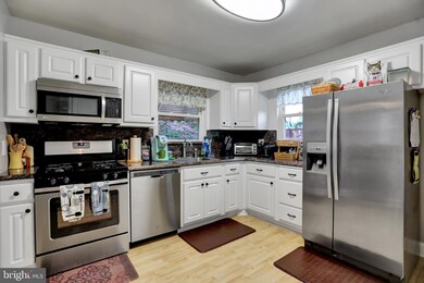 210 Sipple Ave, Nottingham, MD 21236 - photo 3